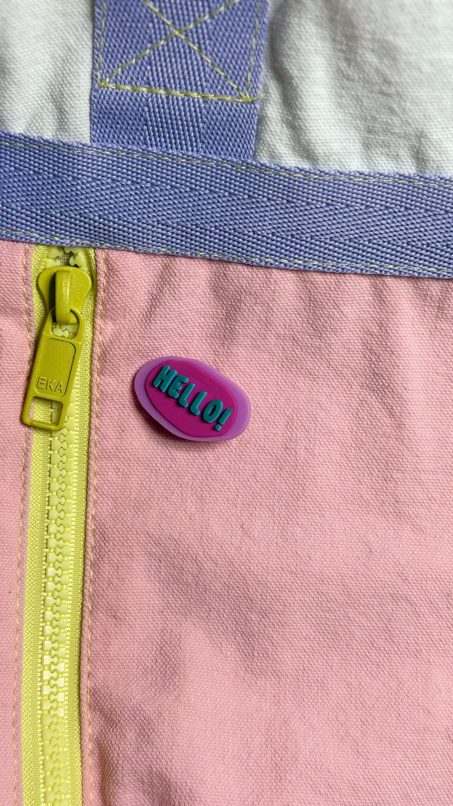 Hello pin